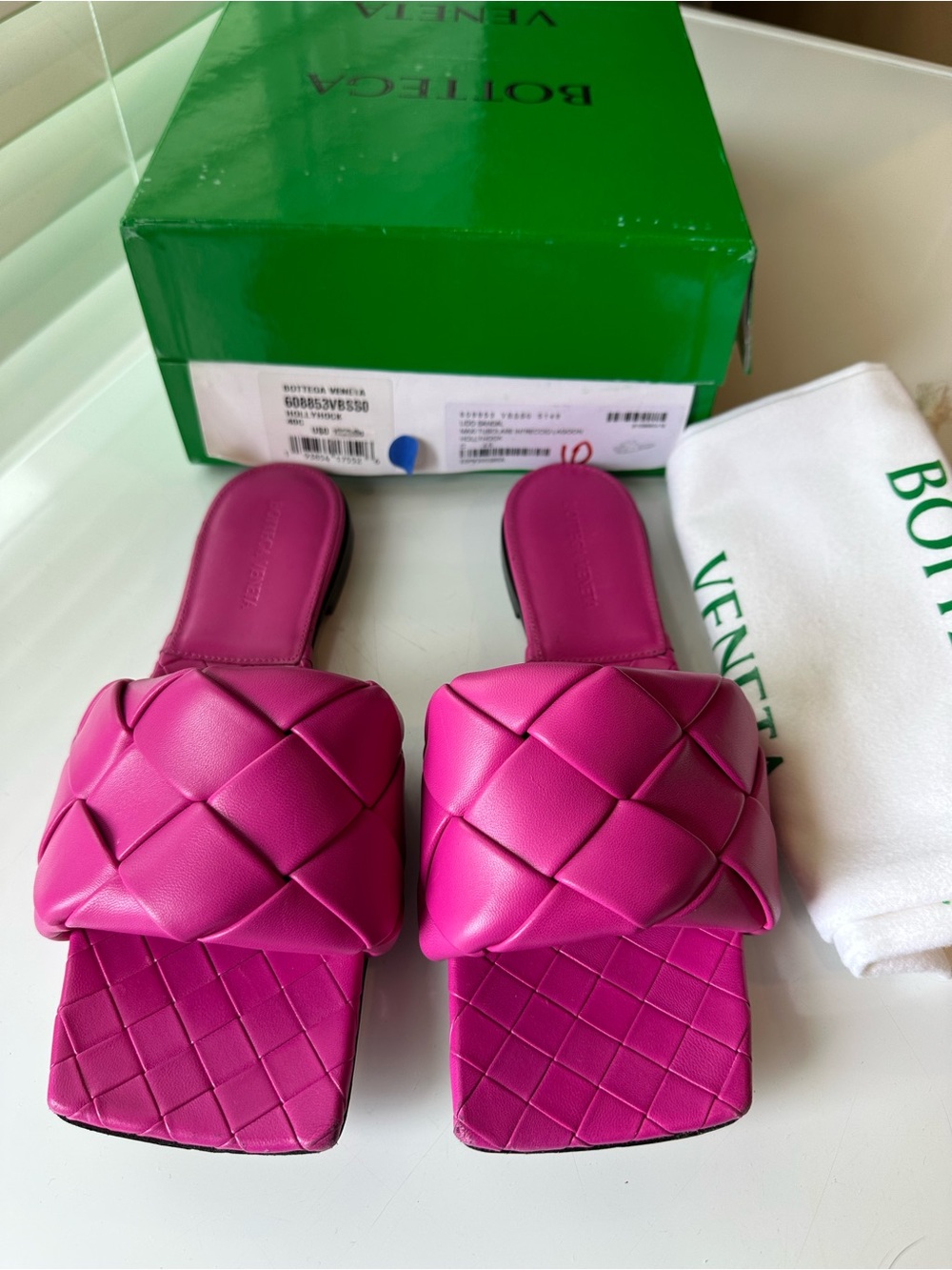 Bottega Veneta Fuchsia Intrecciato Slide Sandals size 40 US 9